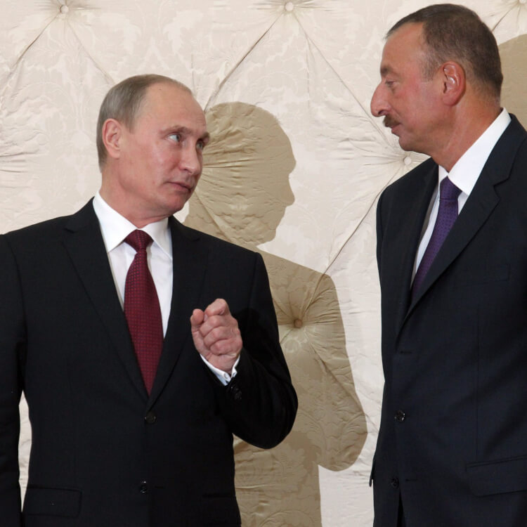 К чему приведет новая ссора Москвы и Баку